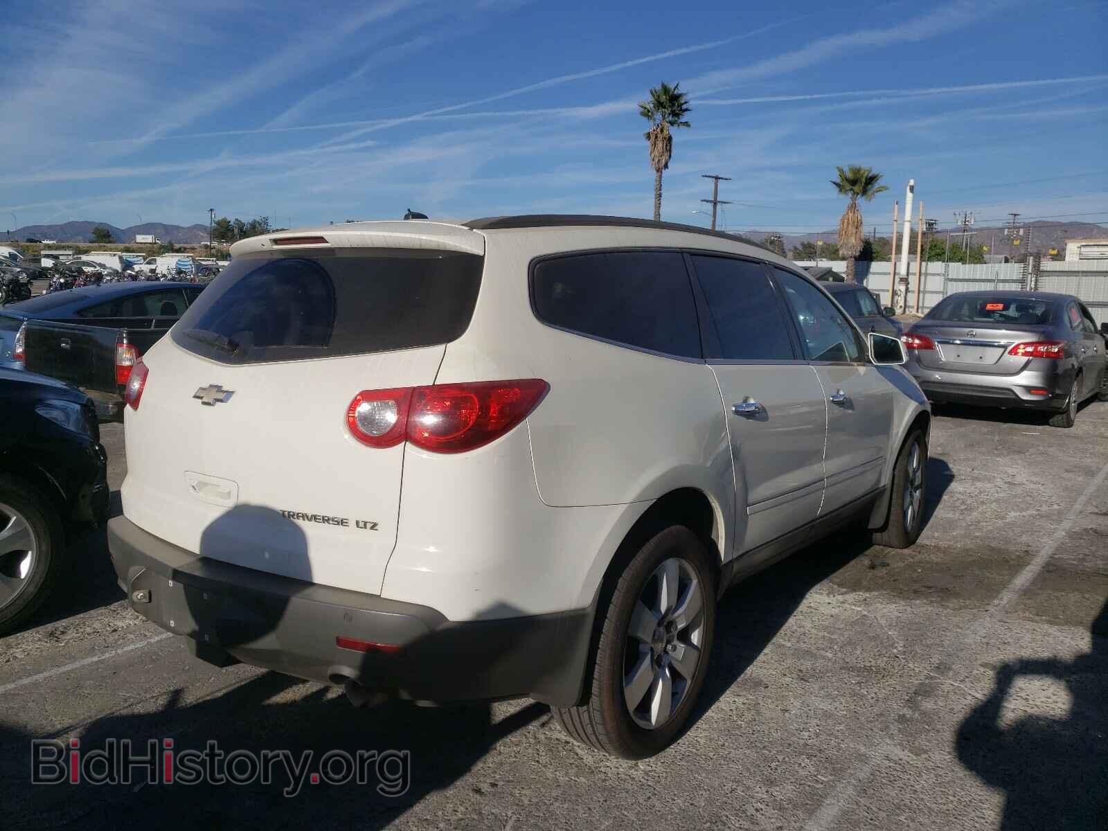 2012 CHEVROLET TRAVERSE - VIN: 1GNKRLED2CJ283793 - Фото 4