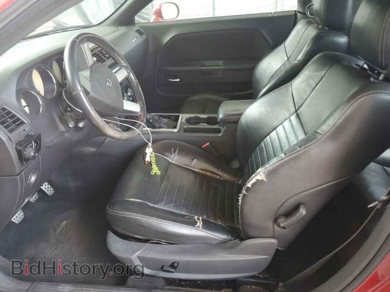 2009 Dodge CHALLENGER (VIN 2B3LJ54TX9H557939) — photo 7 of 12