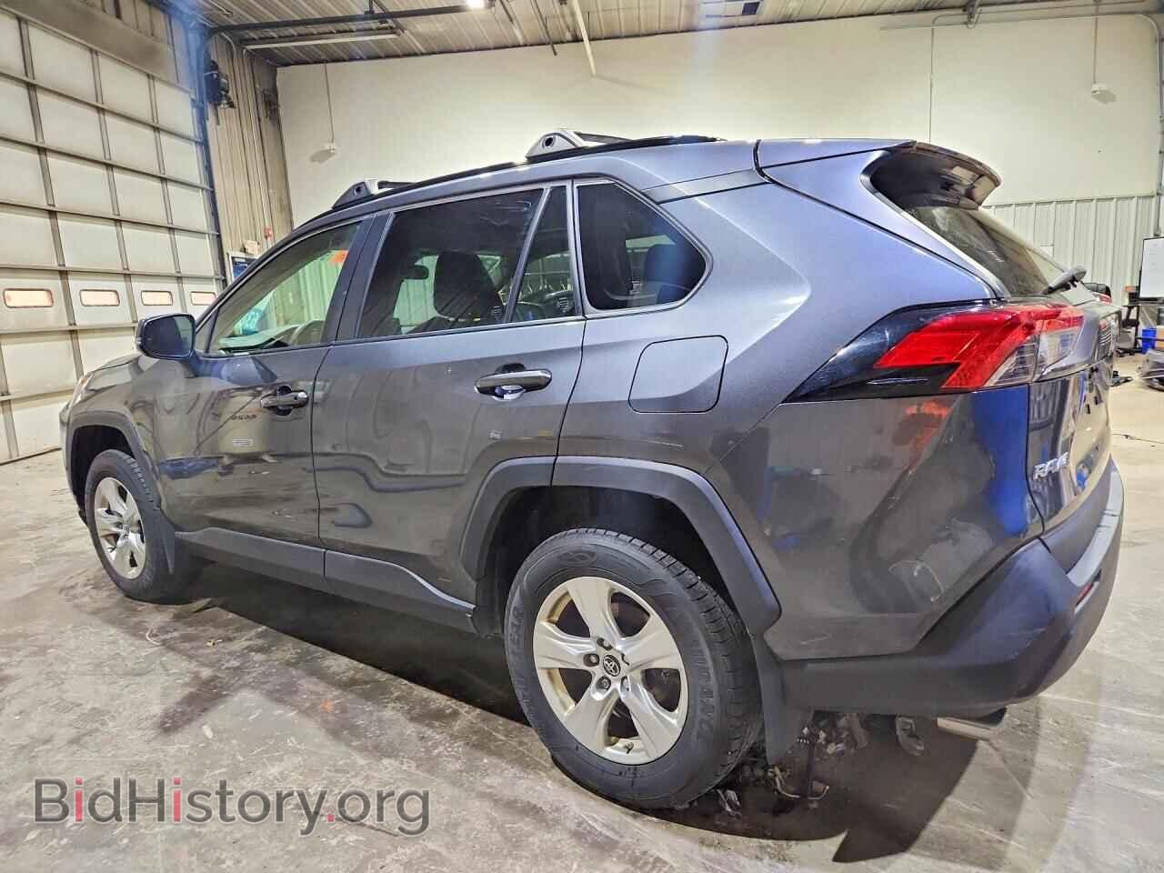 2019 TOYOTA RAV4 - VIN: JTMP1RFV5KD021098 - Фото 2