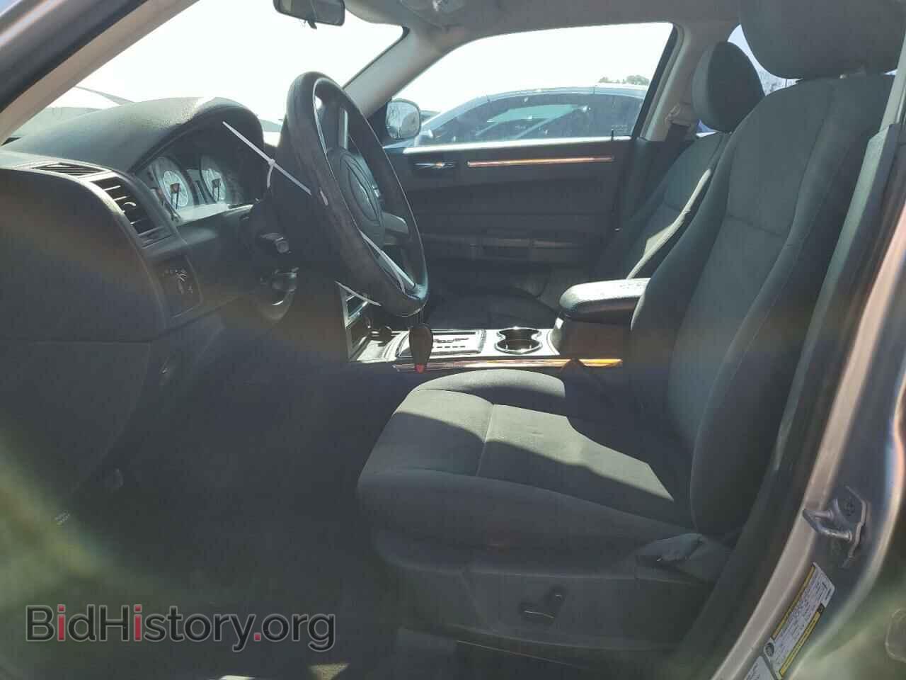2010 CHRYSLER 300 - VIN: 2C3CA1CV3AH258697 - Фото 7
