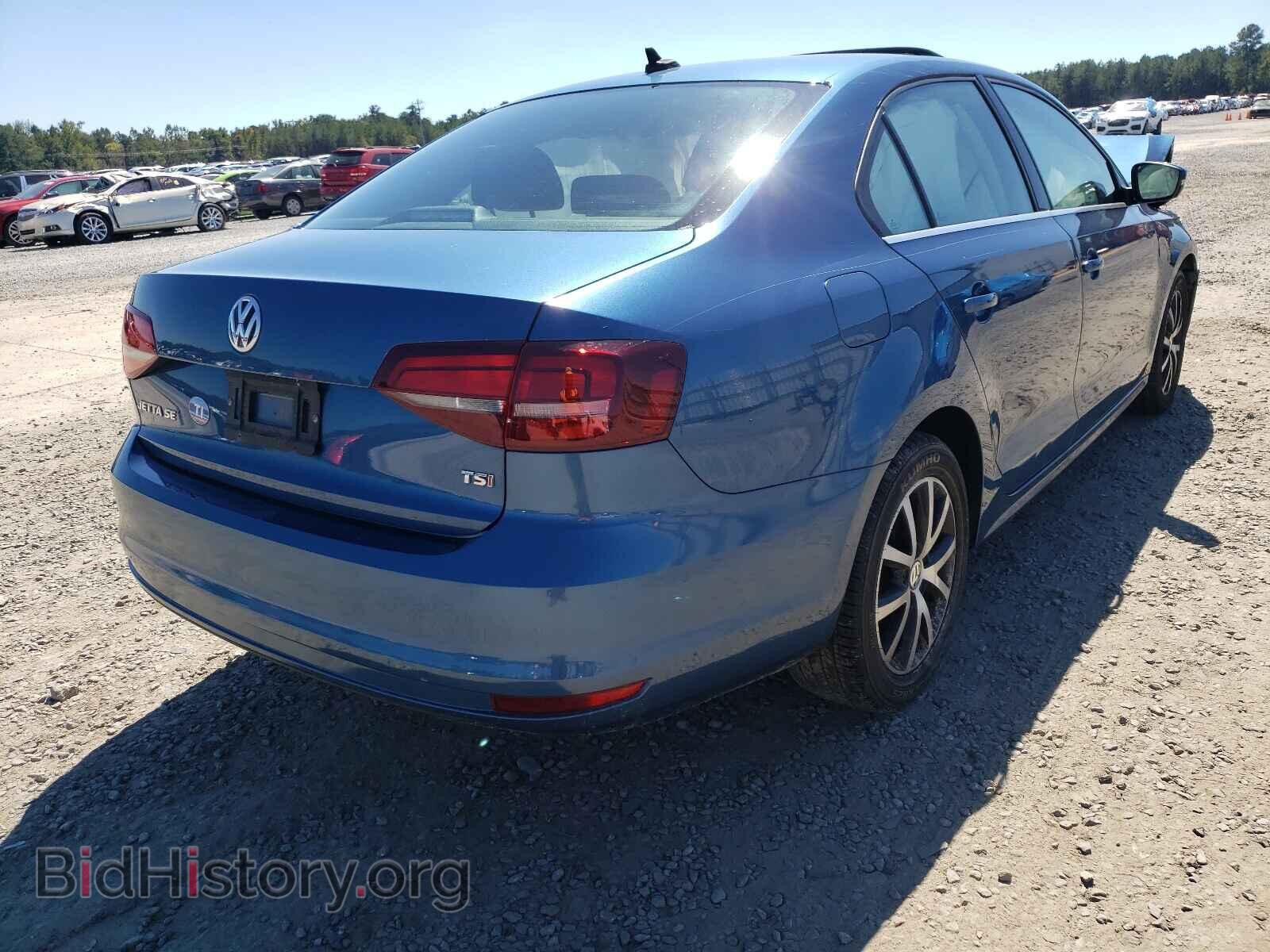 2017 VOLKSWAGEN JETTA - VIN: 3VWDB7AJ6HM403918 - Фото 4