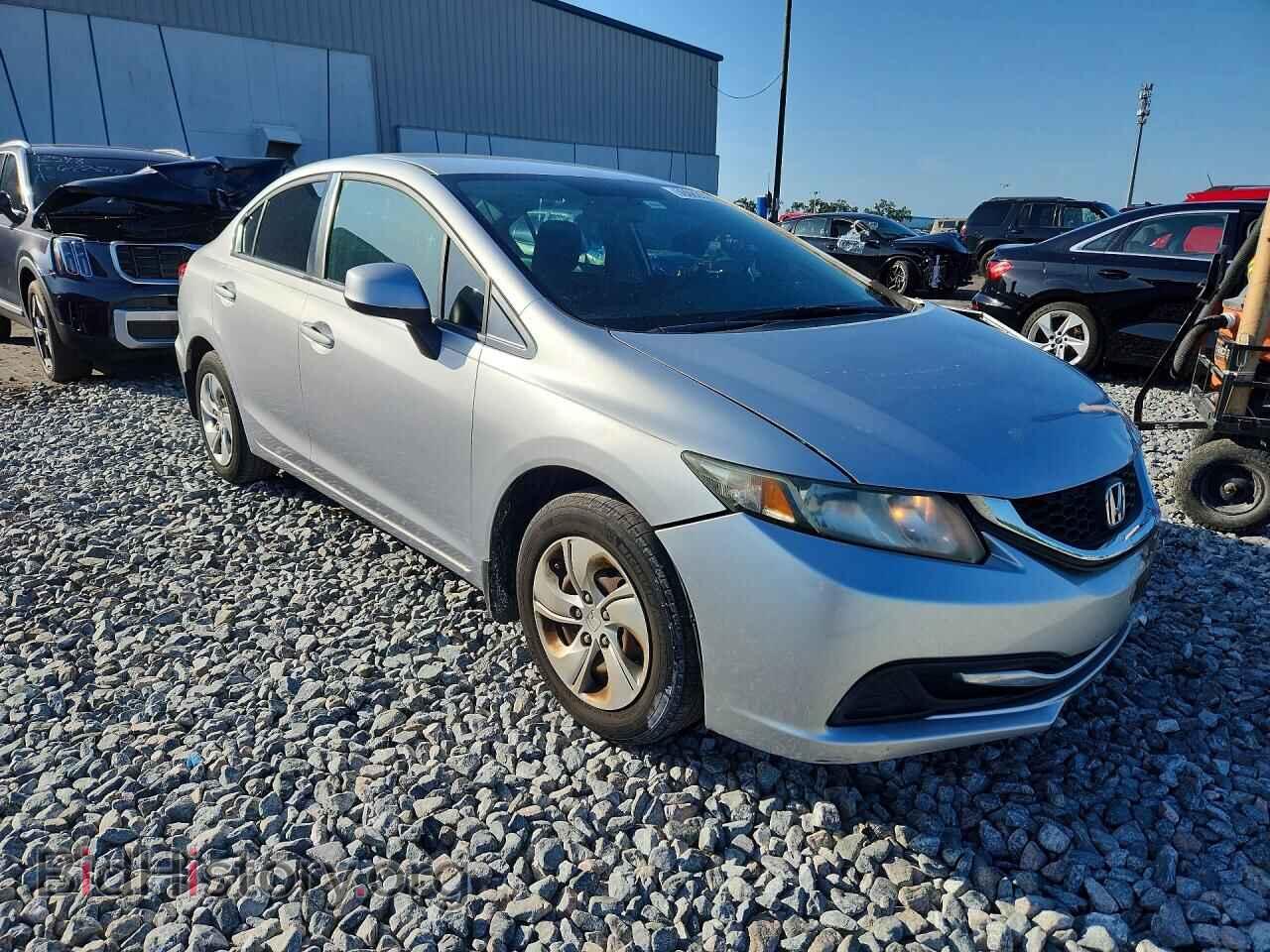2013 HONDA CIVIC - VIN: 19XFB2F52DE049619 - Фото 4