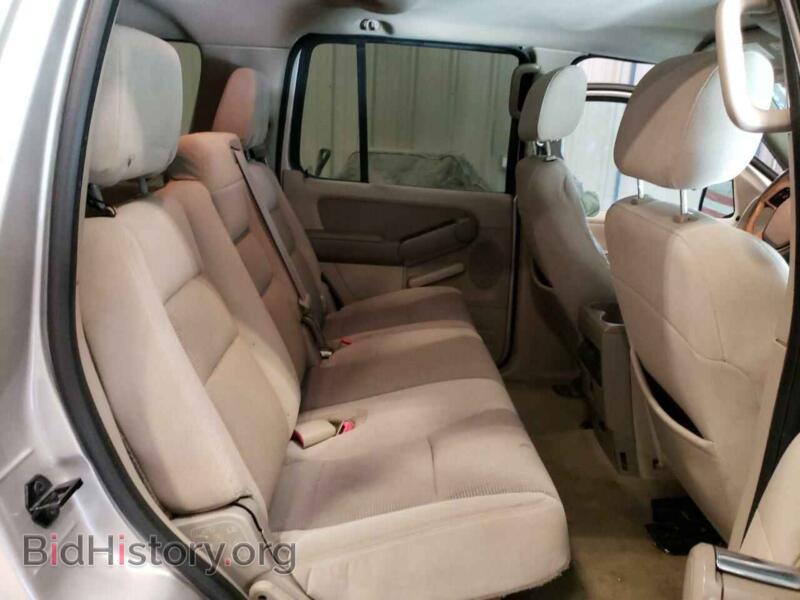 2006 Ford EXPLORER (VIN 1FMEU73E66UB40870) — photo 10 of 12