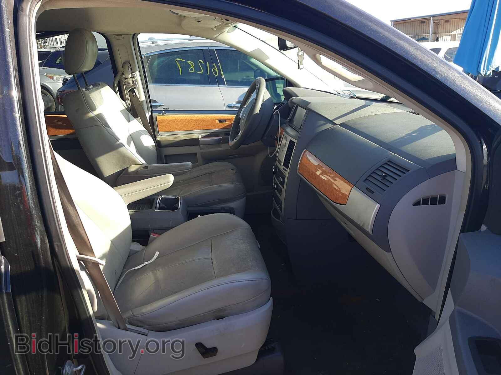 2010 CHRYSLER MINIVAN - VIN: 2A4RR6DX6AR150607 - Photo 5