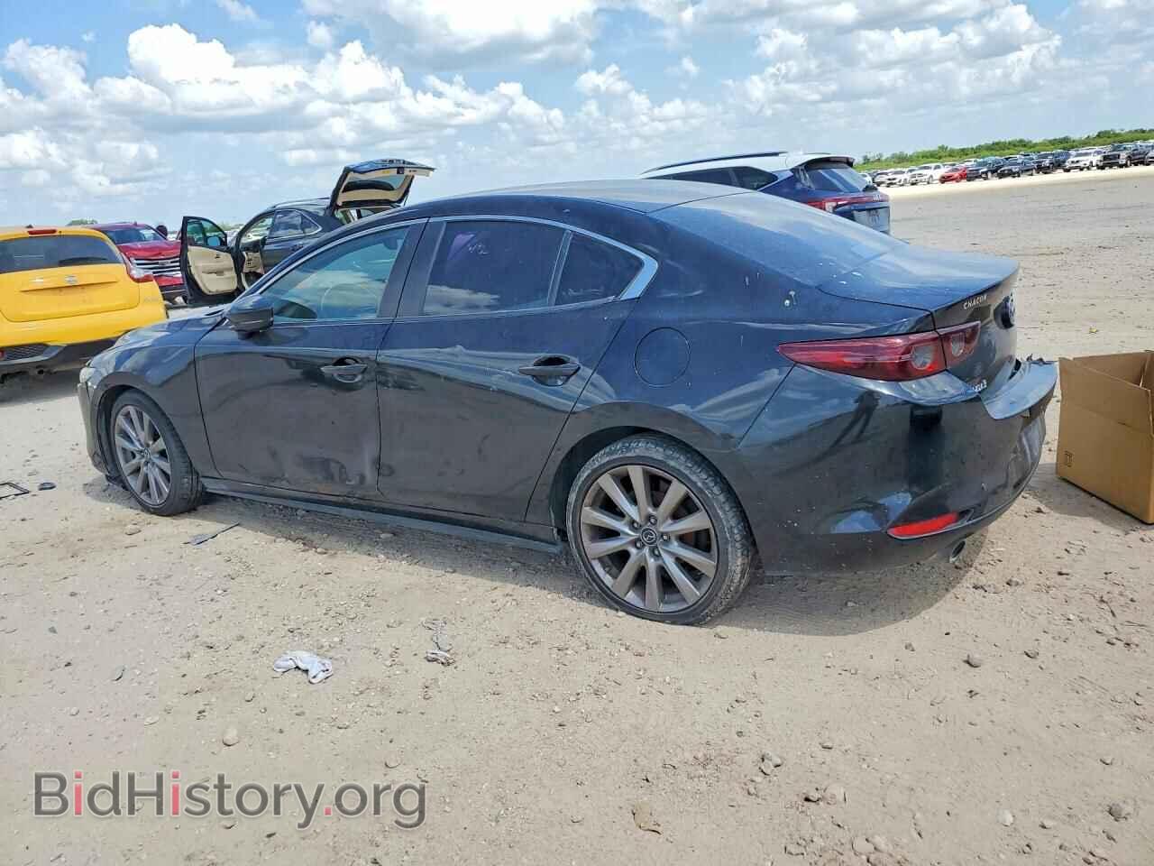 2021 MAZDA 3 - VIN: JM1BPABL5M1337068 - Photo 2