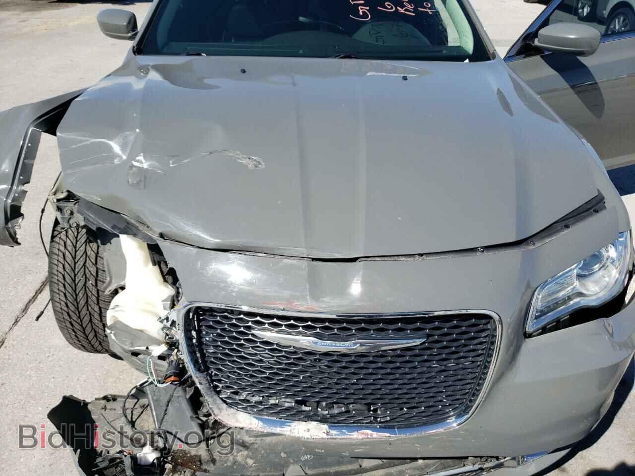 2017 CHRYSLER 300 - VIN: 2C3CCAAG7HH599755 - Фото 11