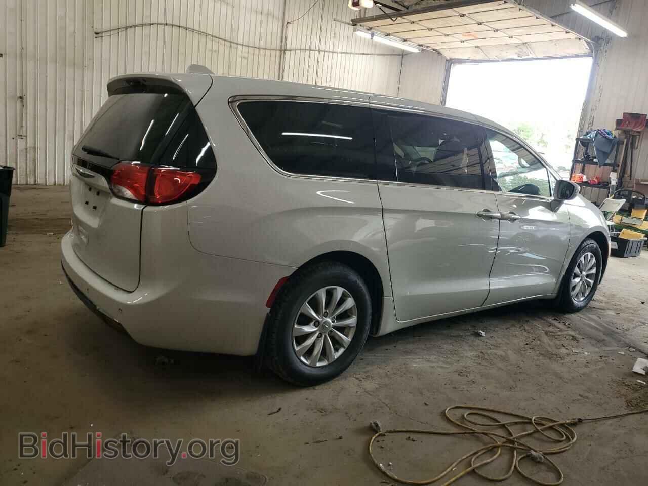 2019 CHRYSLER PACIFICA - VIN: 2C4RC1FG2KR589182 - Фото 3