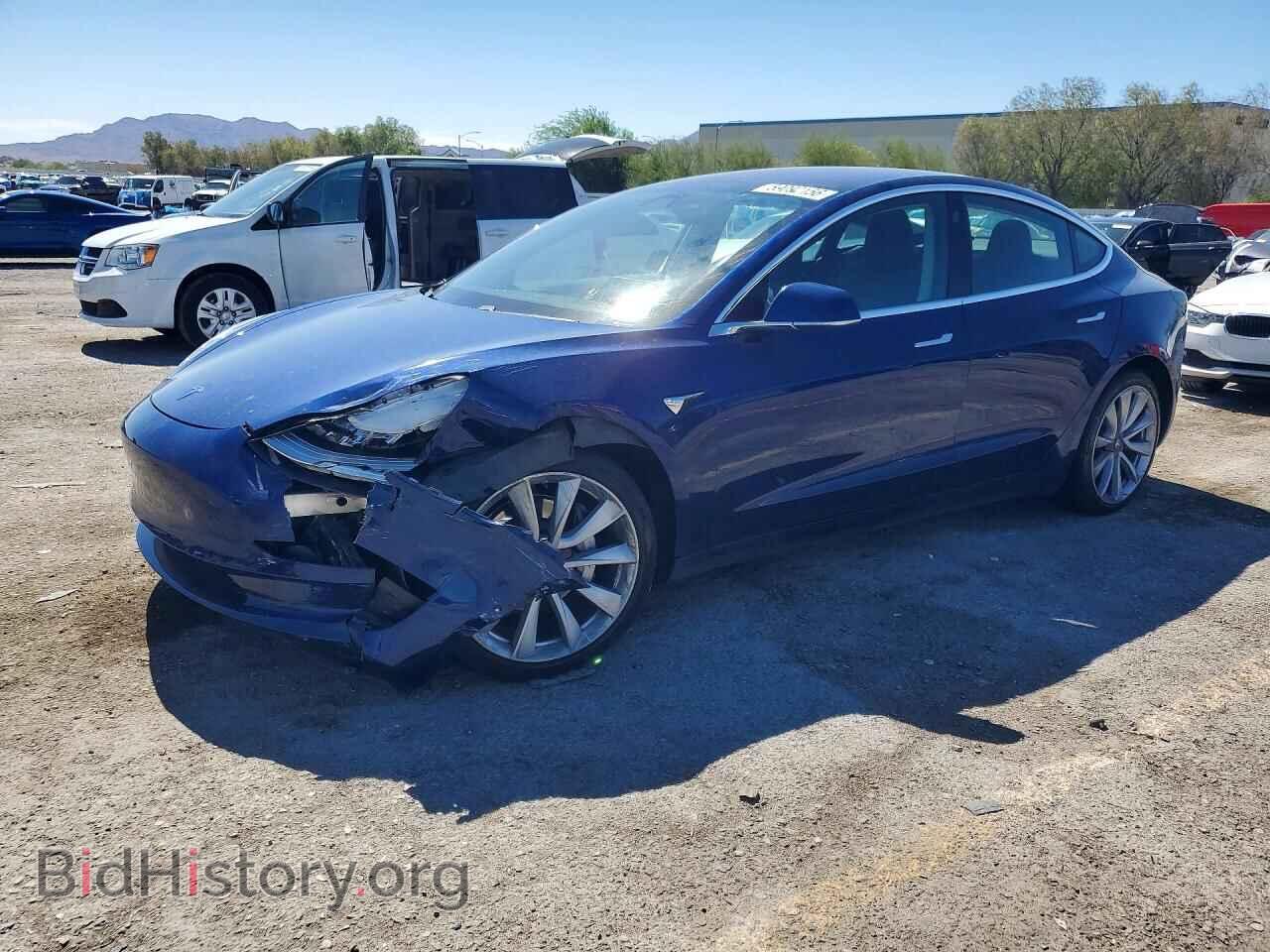 Фотография 5YJ3E1EB9JF063907 - TESLA MODEL 3 2018