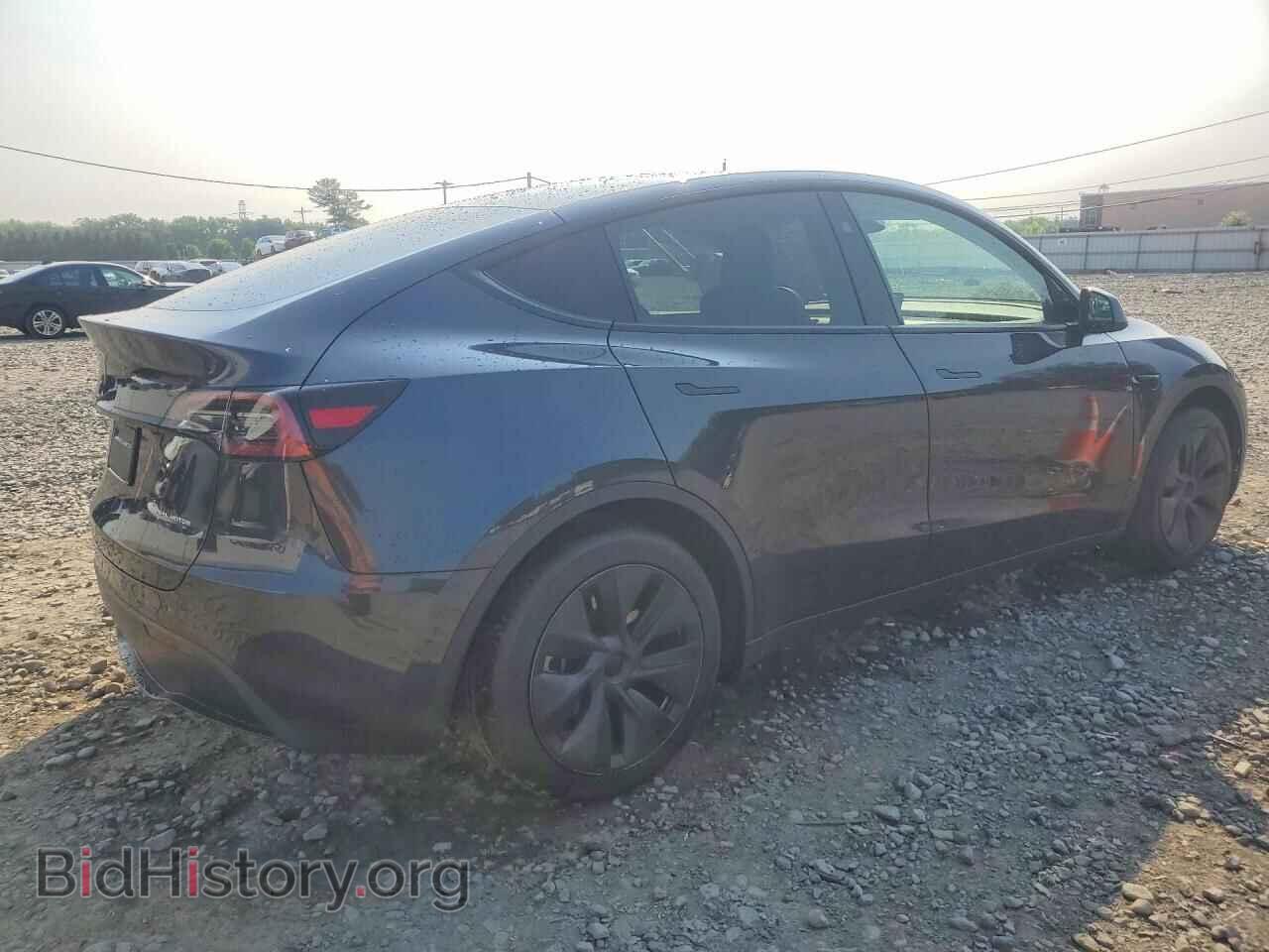 2024 TESLA MODEL Y - VIN: 7SAYGAEE0RF111805 - Photo 3