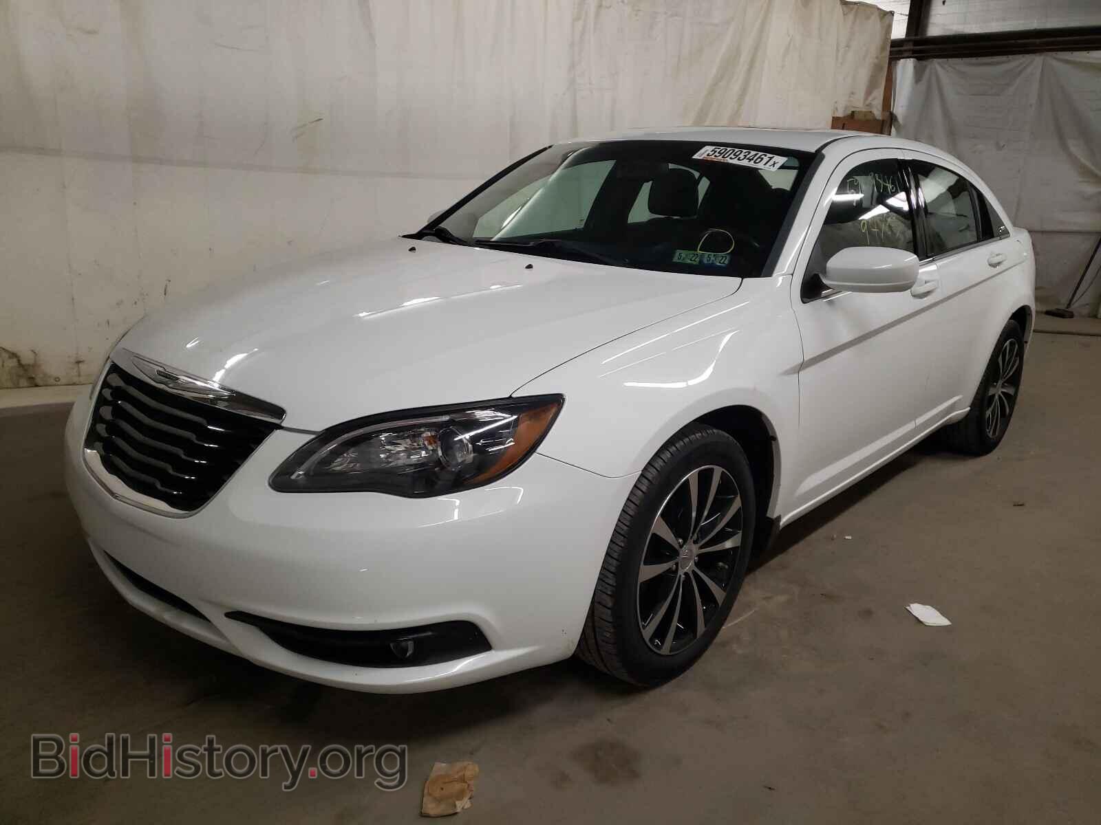 2011 CHRYSLER 200 - VIN: 1C3BC8FG4BN597036 - Фото 2