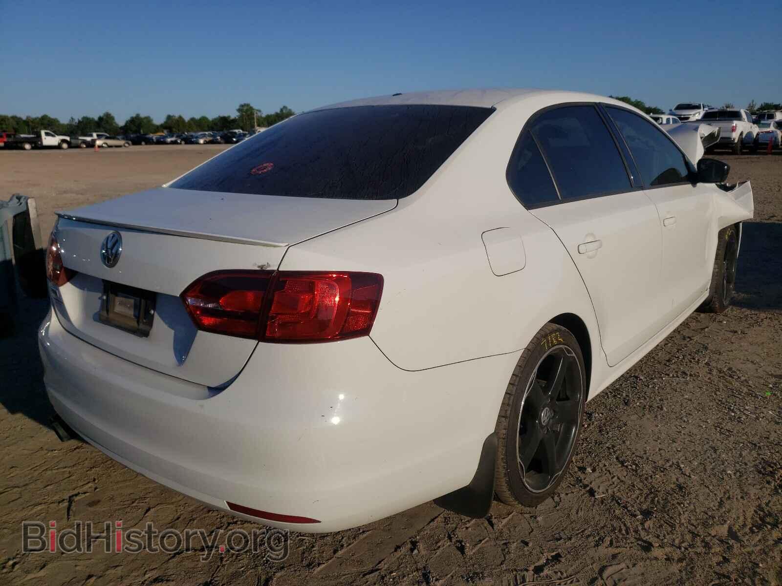 2014 VOLKSWAGEN JETTA - VIN: 3VW2K7AJ4EM320118 - Фото 4