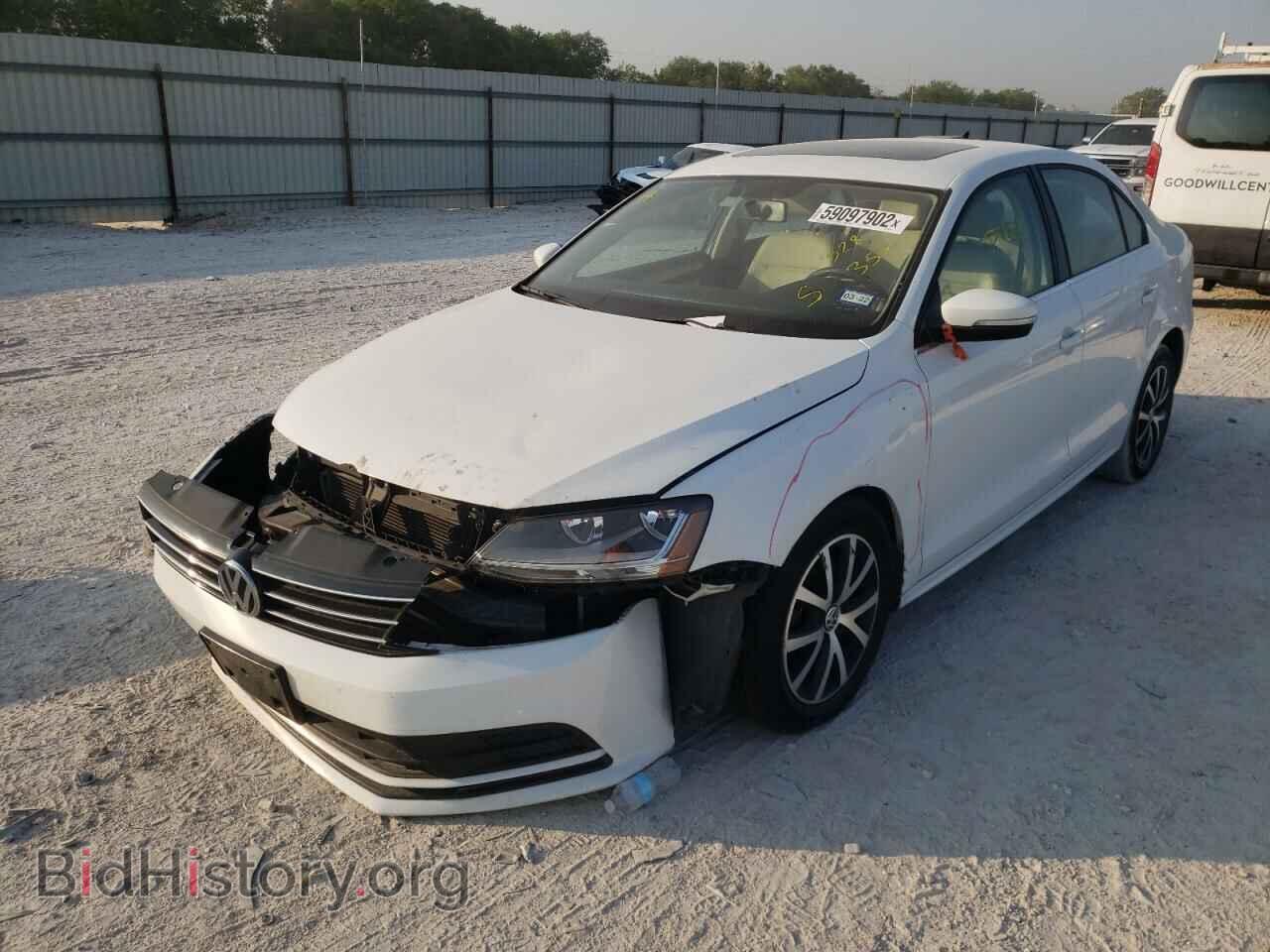 2017 VOLKSWAGEN JETTA - VIN: 3VWDB7AJ0HM328357 - Photo 2