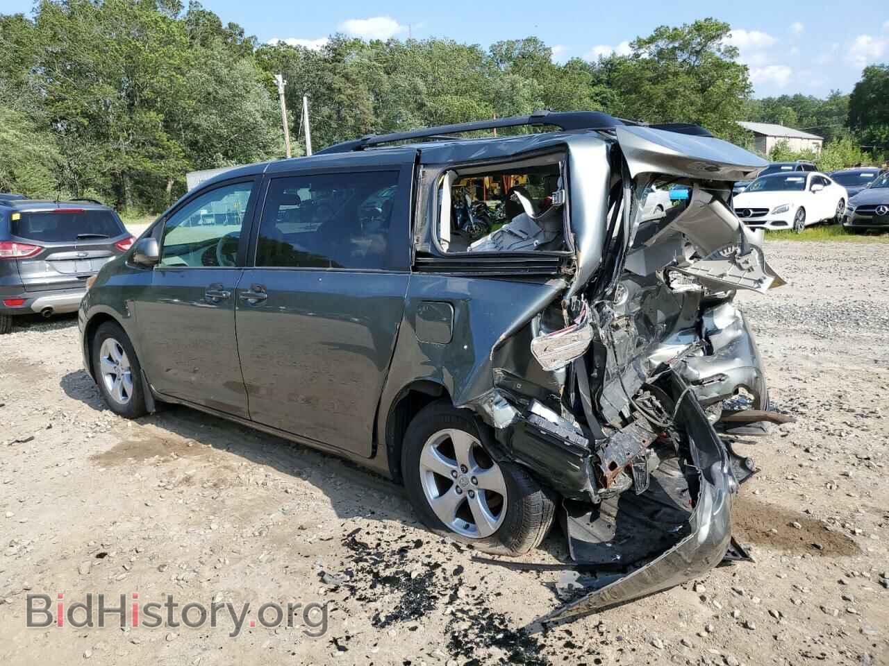 2014 TOYOTA All Models - VIN: 5TDKK3DC9ES424841 - Фото 2