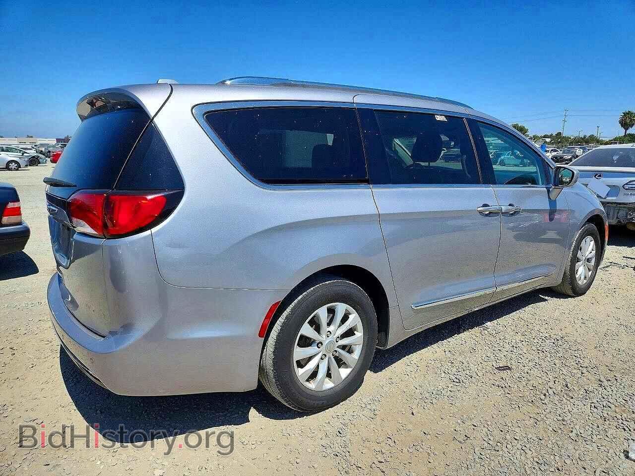 2018 CHRYSLER PACIFICA - VIN: 2C4RC1BG2JR290358 - Photo 3