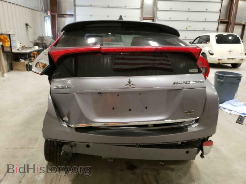 2018 Mitsubishi ECLIPSE (VIN JA4AT4AA6JZ048068) — photo 6 of 12