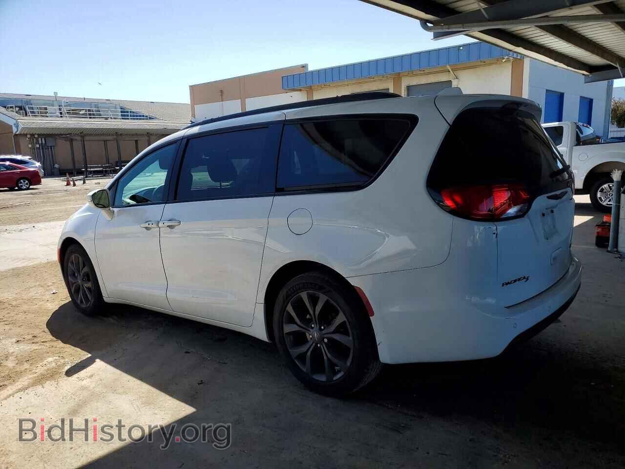 2018 CHRYSLER PACIFICA - VIN: 2C4RC1GG1JR356794 - Фото 2