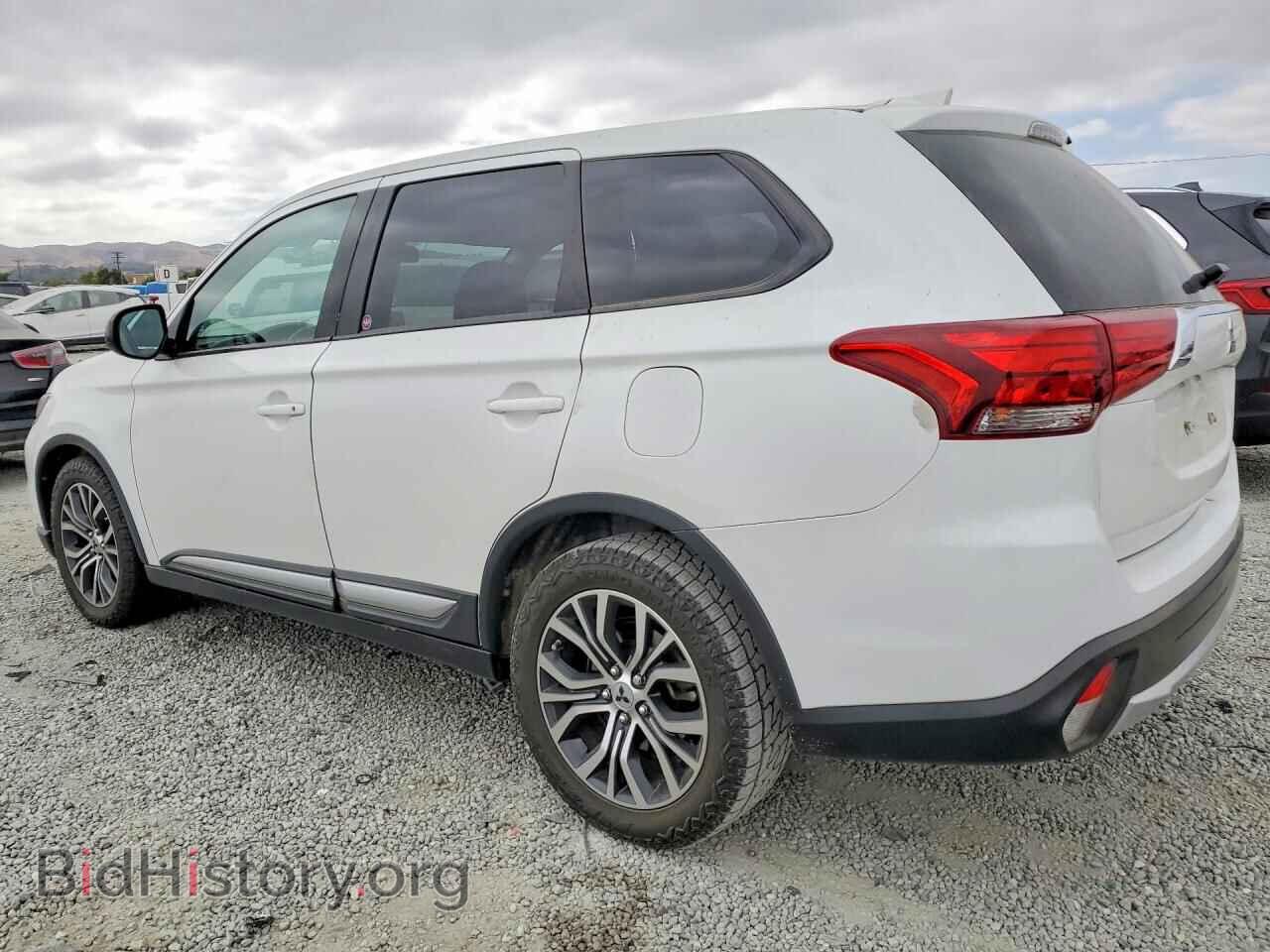 2017 MITSUBISHI OUTLANDER - VIN: JA4AD2A30HZ042862 - Фото 2