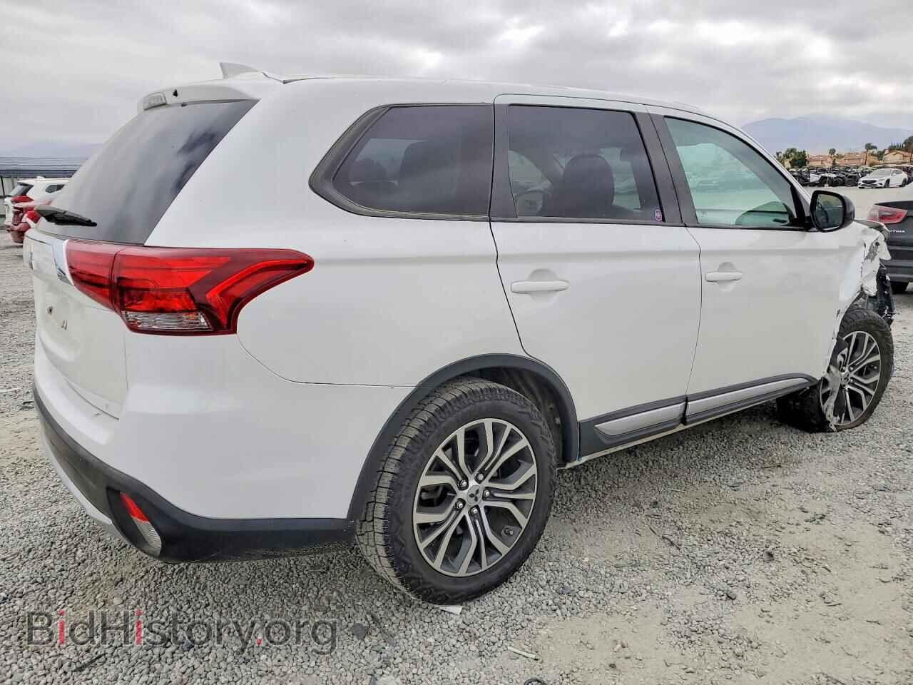 2017 MITSUBISHI OUTLANDER - VIN: JA4AD2A30HZ042862 - Фото 3