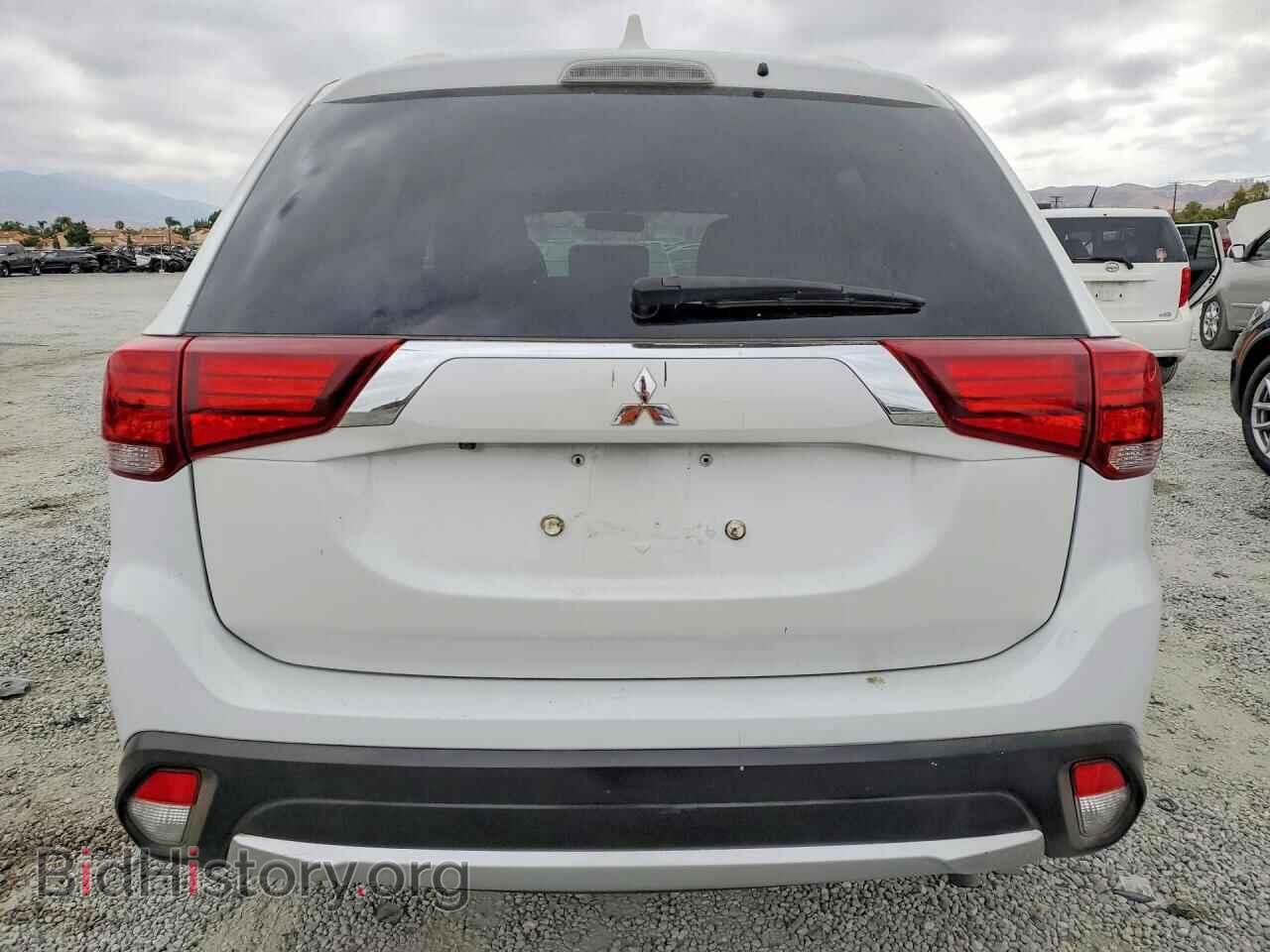 2017 MITSUBISHI OUTLANDER - VIN: JA4AD2A30HZ042862 - Фото 6
