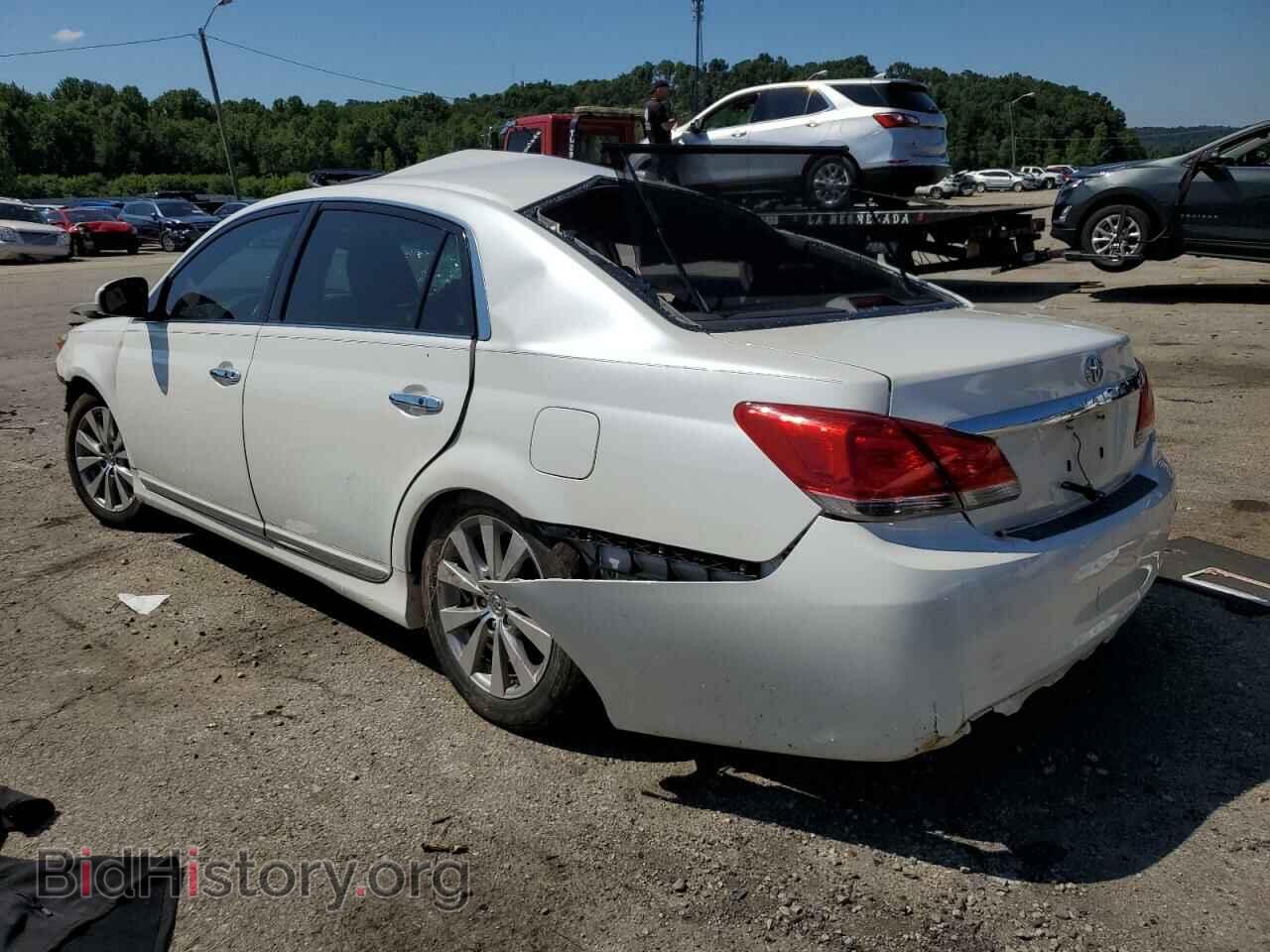 2011 TOYOTA AVALON - VIN: 4T1BK3DB3BU435571 - Фото 2