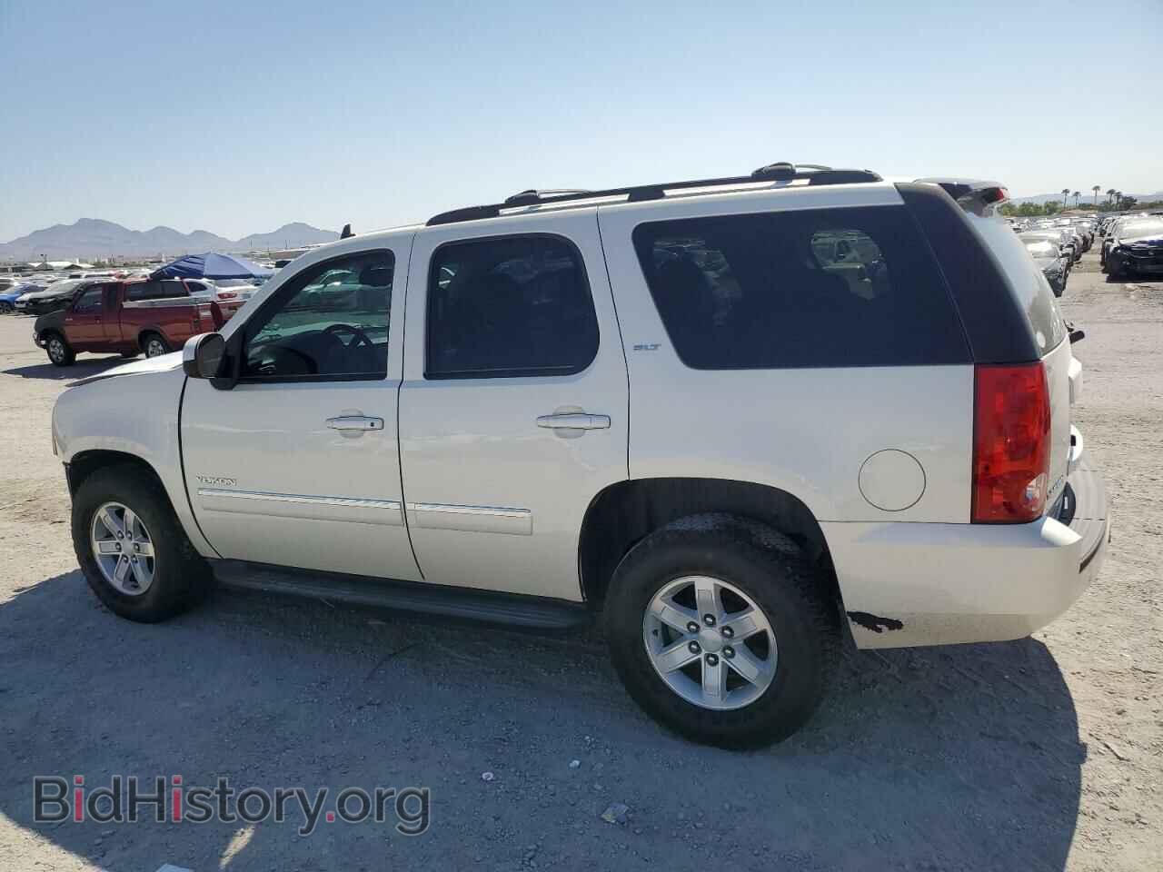 2013 GMC YUKON - VIN: 1GKS1CE07DR363062 - Фото 2