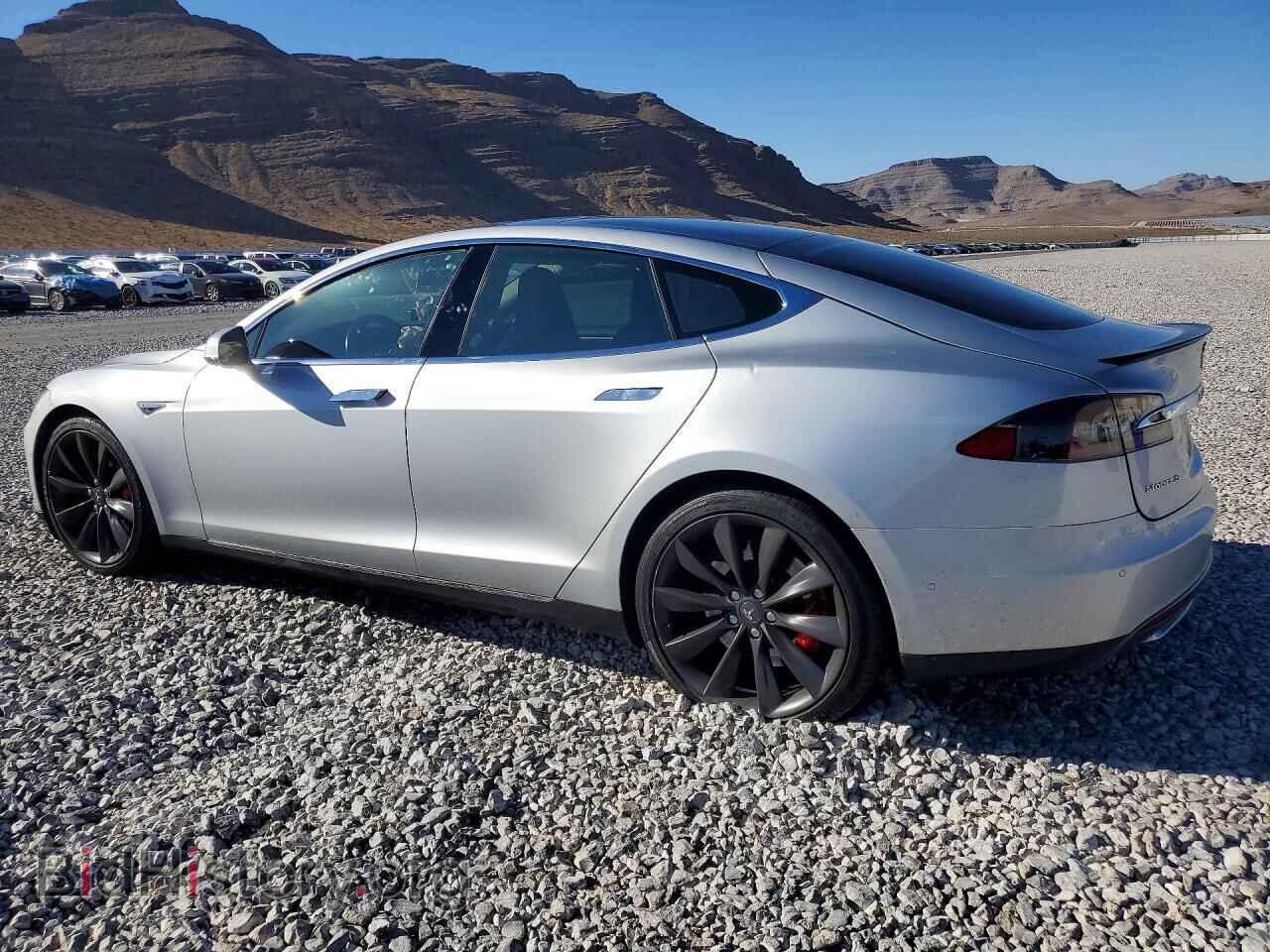 2014 TESLA MODEL S - VIN: 5YJSA1H29EFP62401 - Photo 2