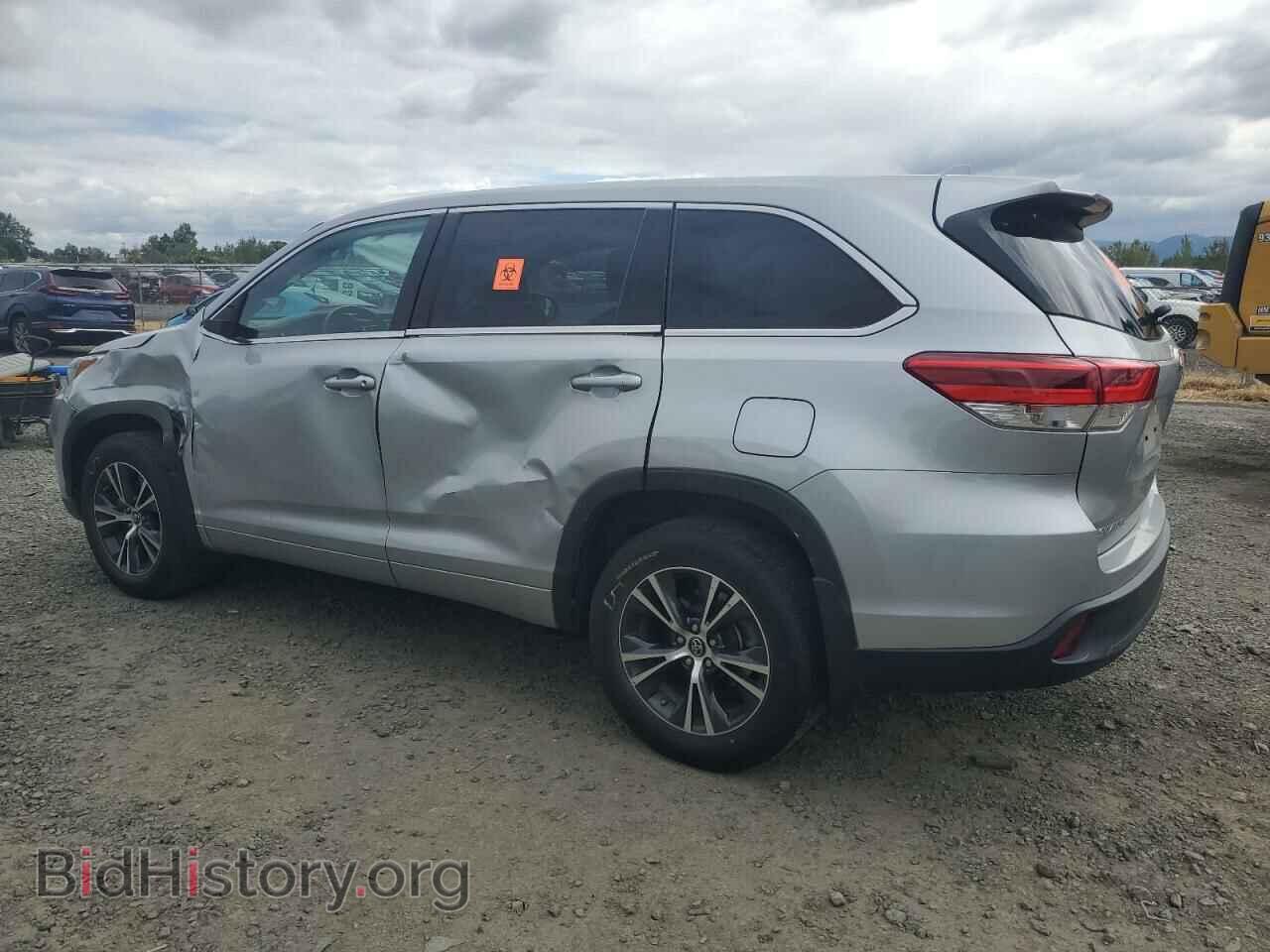 2018 TOYOTA HIGHLANDER - VIN: 5TDBZRFH2JS856687 - Фото 2