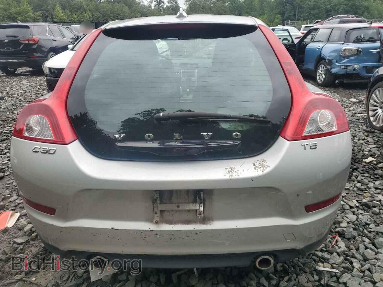 2011 VOLVO C30 - VIN: YV1672MK4B2222149 - Фото 6