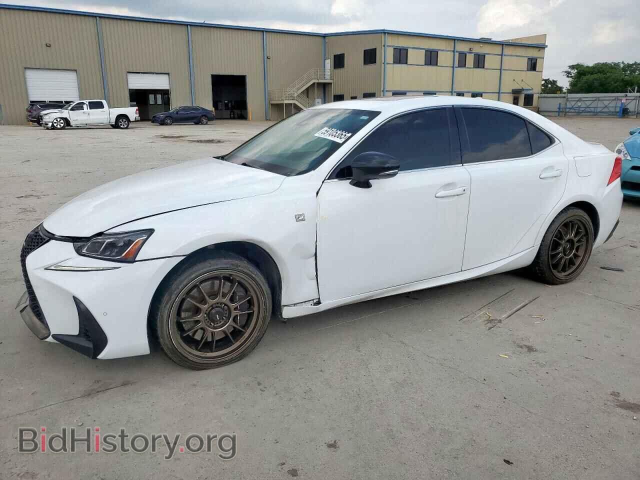 Фотография JTHBA1D20K5093050 - LEXUS IS 2019