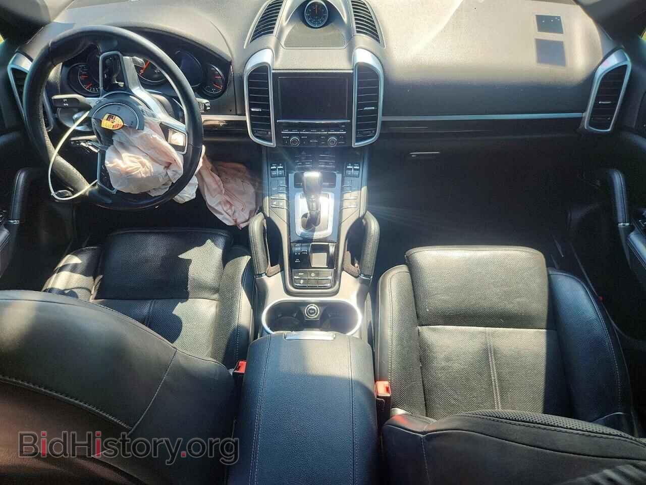 2016 PORSCHE CAYENNE - VIN: WP1AA2A27GKA12303 - Photo 8