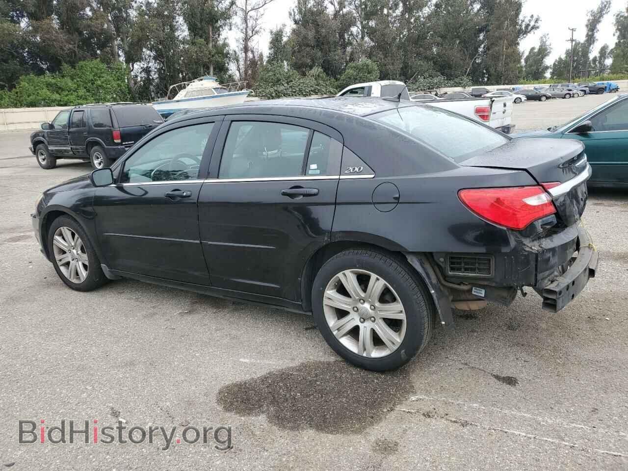 2012 CHRYSLER 200 - VIN: 1C3CCBABXCN316887 - Фото 2