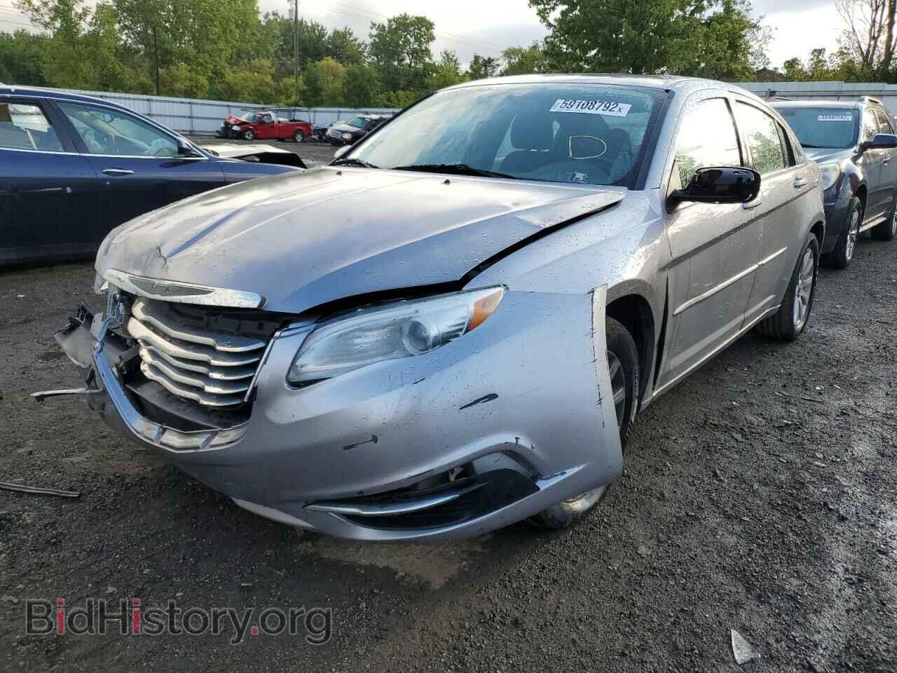2013 CHRYSLER 200 - VIN: 1C3CCBBG7DN659619 - Фото 2