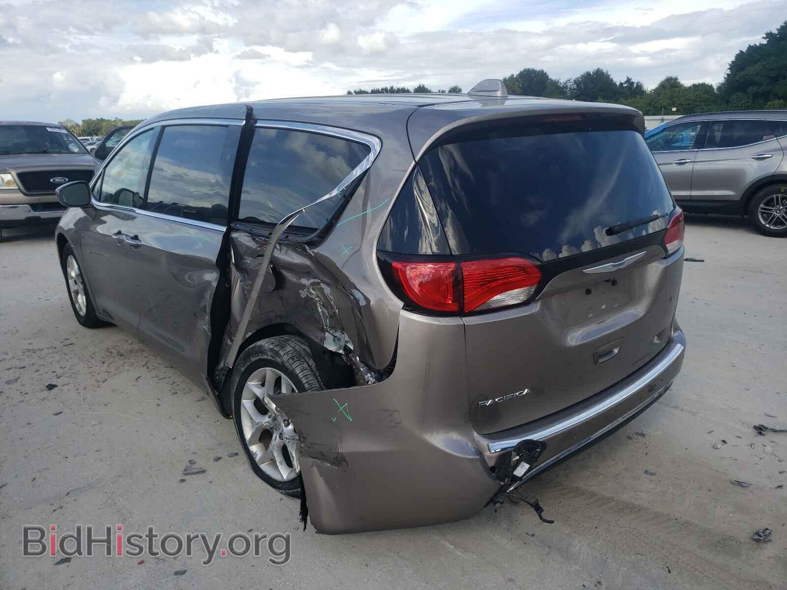 2018 CHRYSLER PACIFICA - VIN: 2C4RC1FG0JR186963 - Фото 3