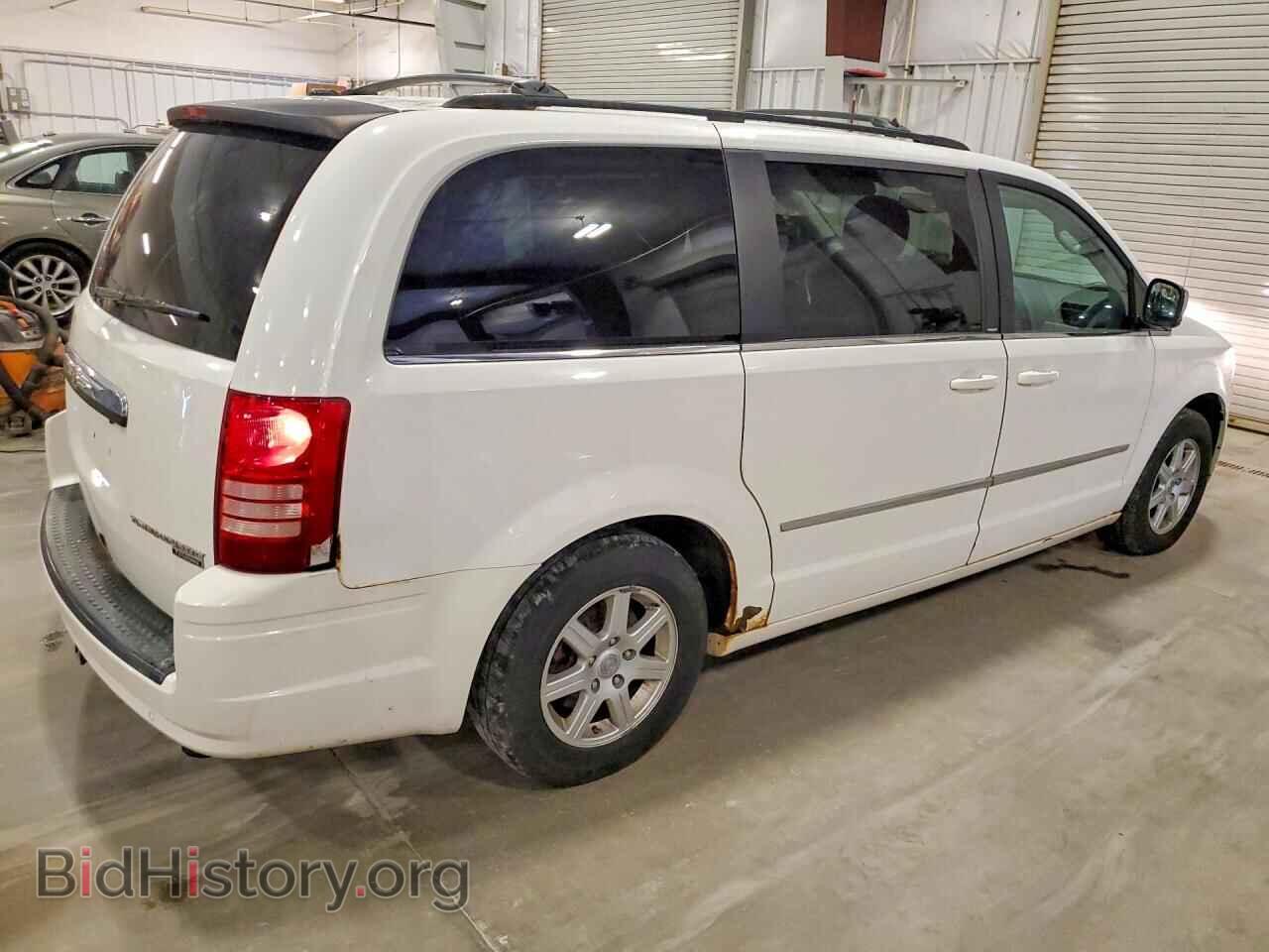 2010 CHRYSLER MINIVAN - VIN: 2A4RR8DX9AR436625 - Фото 3