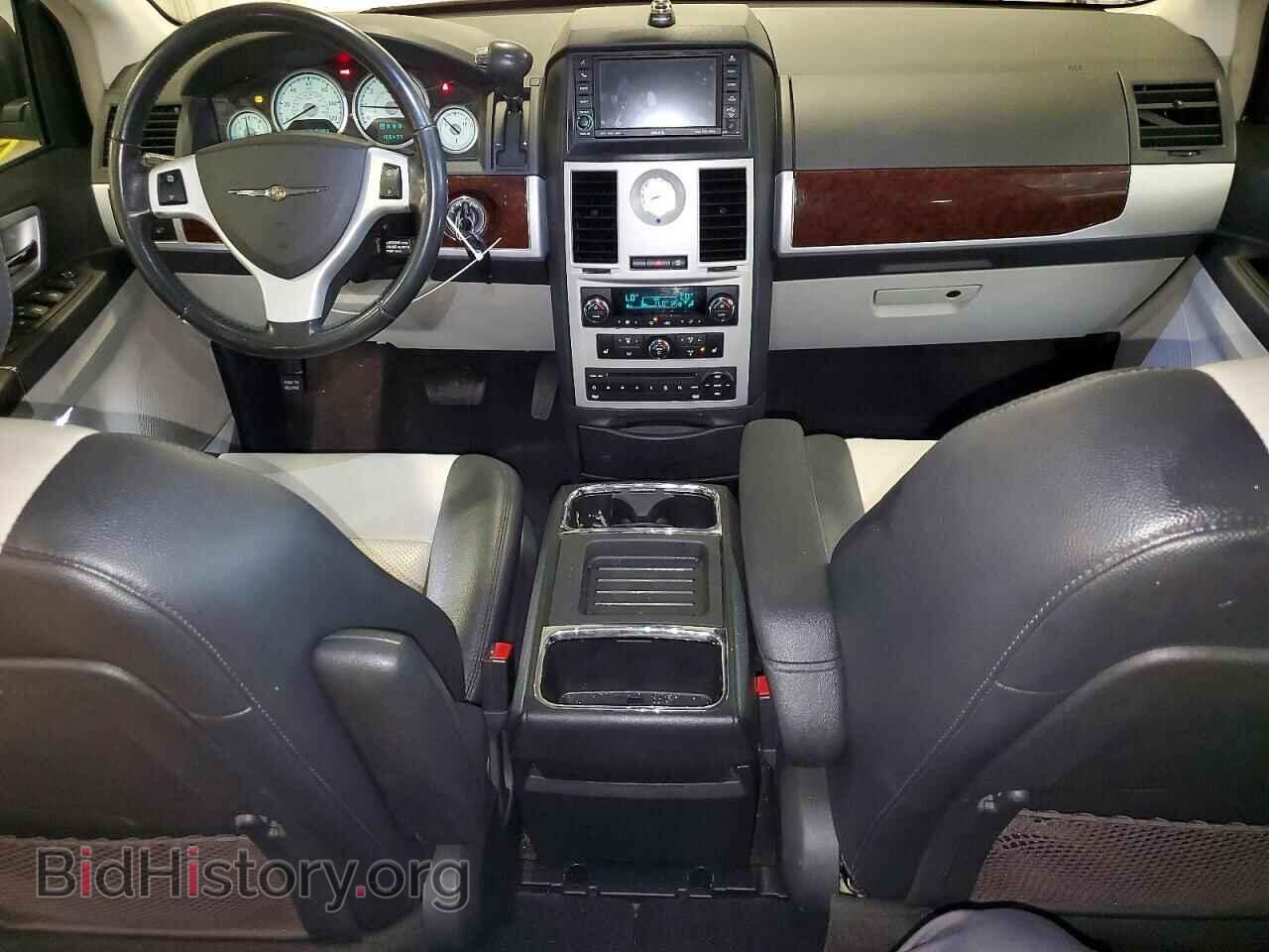 2010 CHRYSLER MINIVAN - VIN: 2A4RR8DX9AR436625 - Фото 8