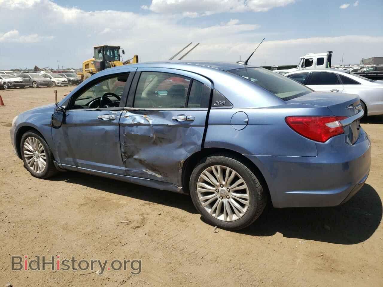 2011 CHRYSLER 200 - VIN: 1C3BC2FG5BN533648 - Фото 2