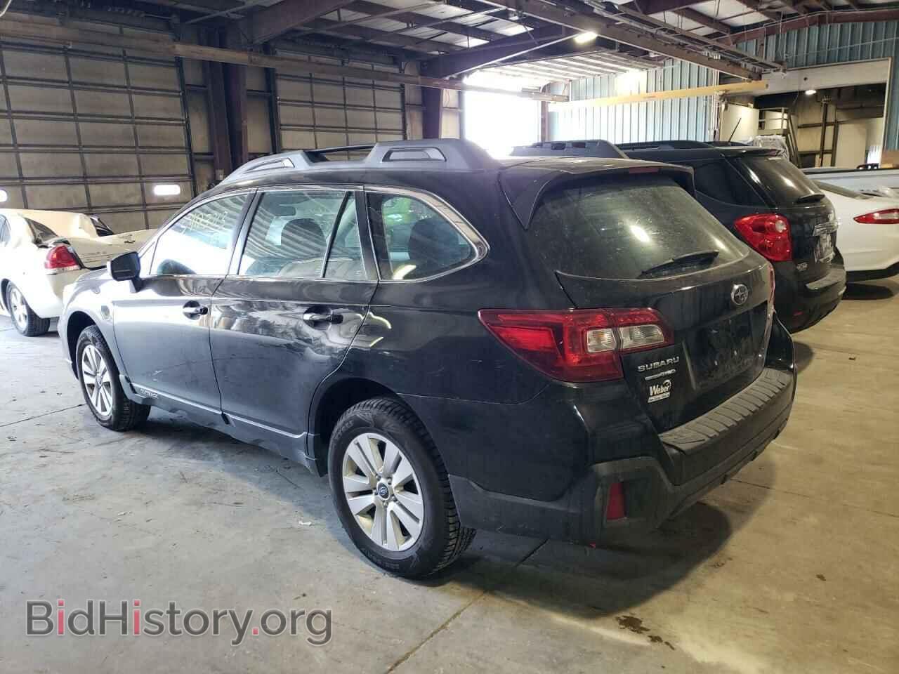 2018 SUBARU OUTBACK - VIN: 4S4BSAAC2J3352686 - Фото 2
