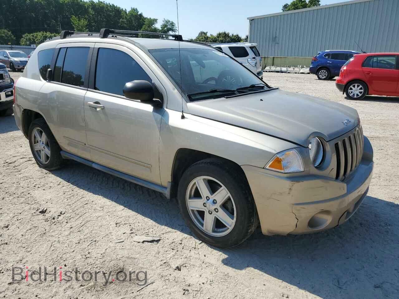 2010 JEEP COMPASS - VIN: 1J4NT4FB2AD585357 - Фото 4