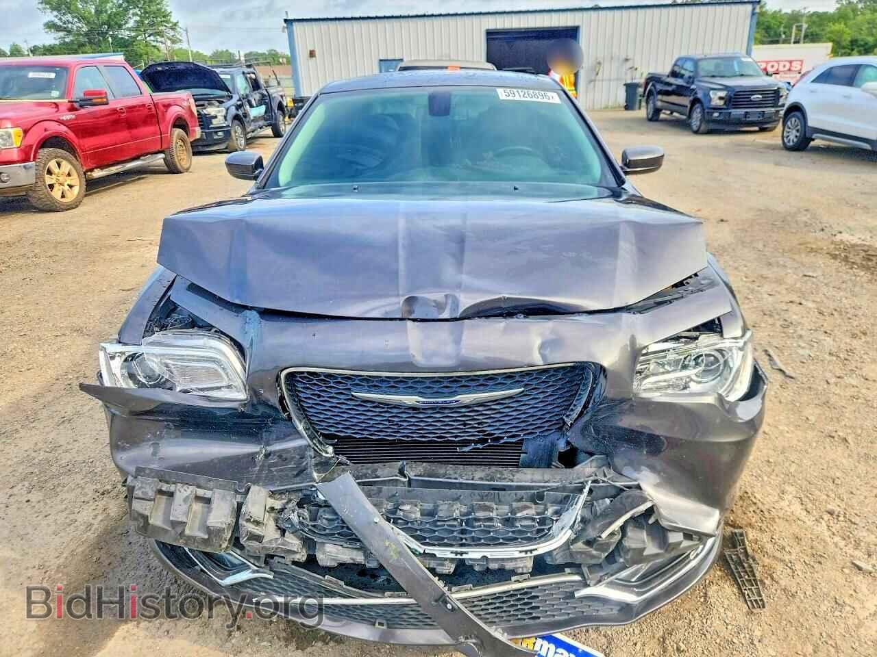 2019 CHRYSLER 300 - VIN: 2C3CCAAG2KH648397 - Фото 5