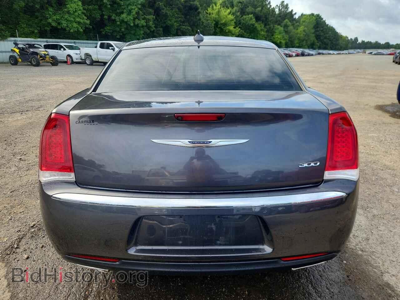 2019 CHRYSLER 300 - VIN: 2C3CCAAG2KH648397 - Фото 6