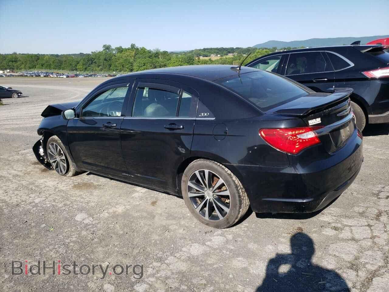 2013 CHRYSLER 200 - VIN: 1C3CCBBG8DN723246 - Фото 2
