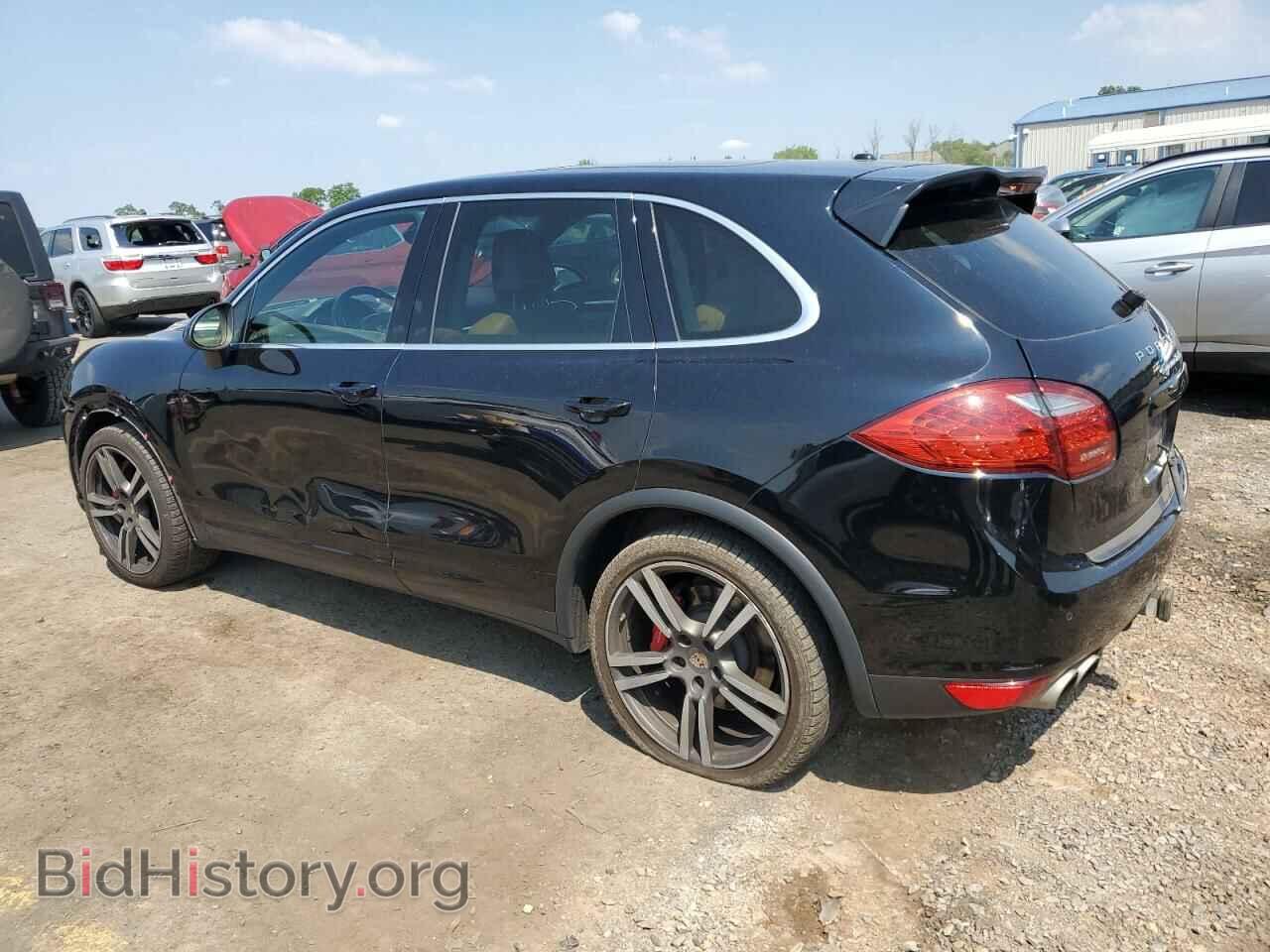 2013 PORSCHE CAYENNE - VIN: WP1AC2A29DLA90601 - Фото 2