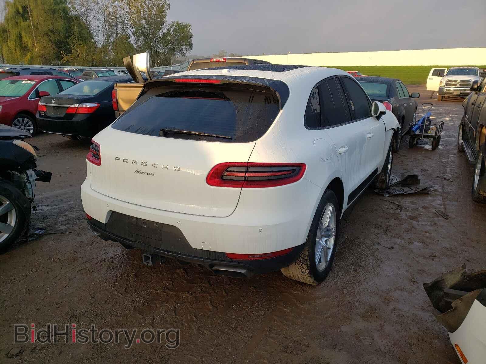 2017 PORSCHE MACAN - VIN: WP1AA2A50HLB05525 - Photo 4