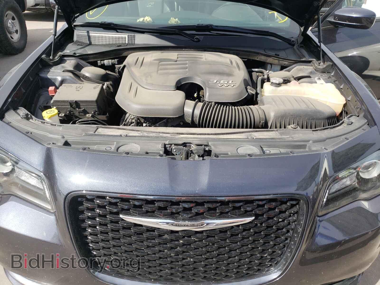 2019 CHRYSLER 300 - VIN: 2C3CCABG2KH516223 - Фото 7