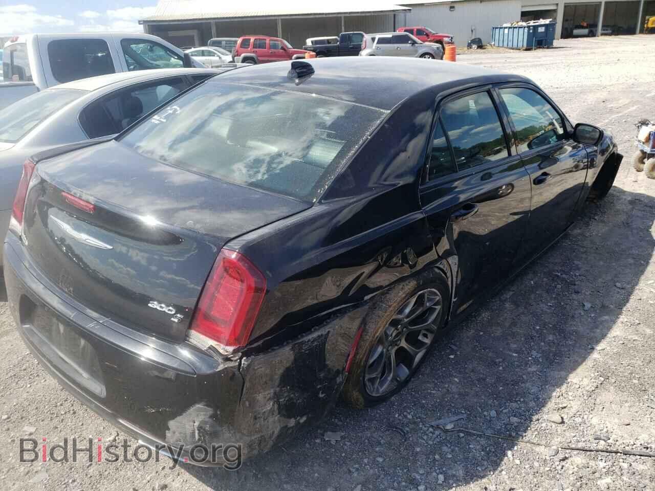 2018 CHRYSLER 300 - VIN: 2C3CCABG5JH227402 - Фото 4