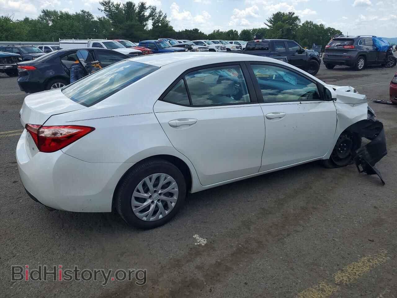 2017 TOYOTA COROLLA - VIN: 5YFBURHE2HP633229 - Фото 3
