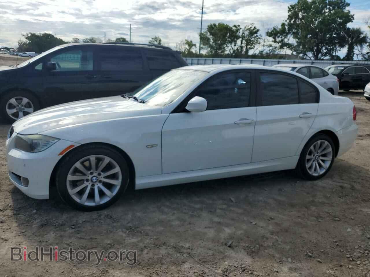 Photo WBAPH5C55BA445727 - BMW 3 SERIES 2011