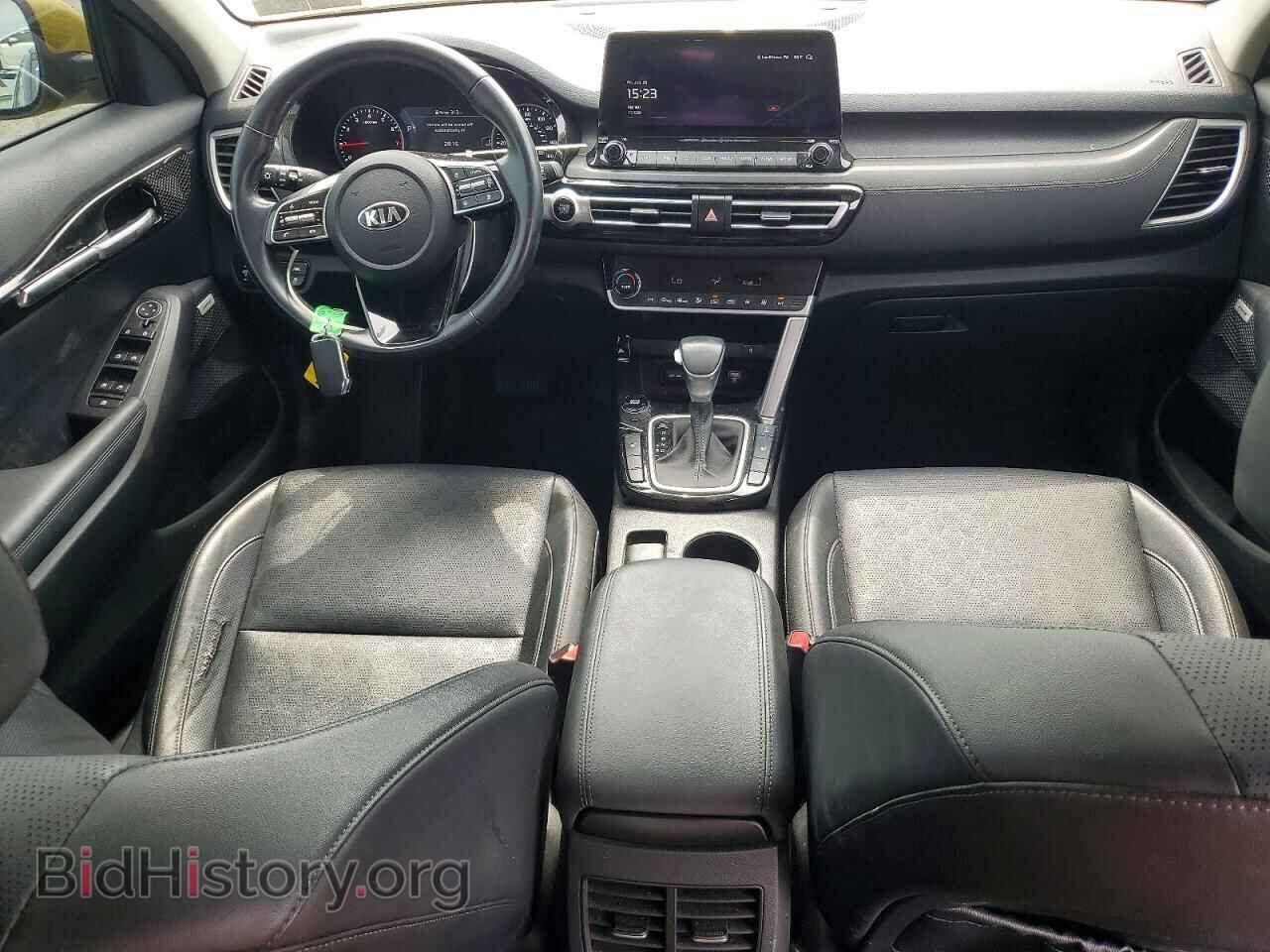 2021 KIA SELTOS - VIN: KNDETCA21M7130428 - Фото 8
