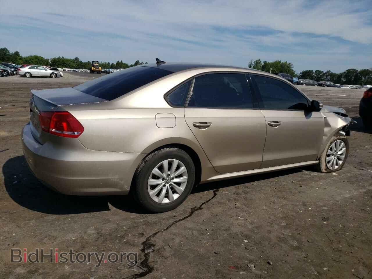 2015 VOLKSWAGEN PASSAT - VIN: 1VWAS7A34FC015332 - Фото 3
