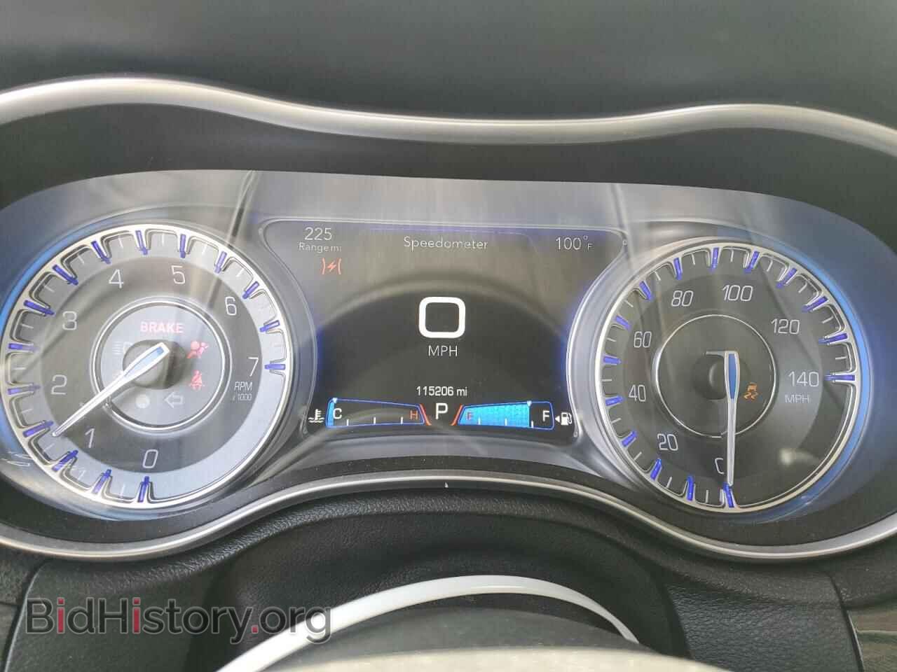 2017 CHRYSLER 300 - VIN: 2C3CCAAG3HH663578 - Фото 9